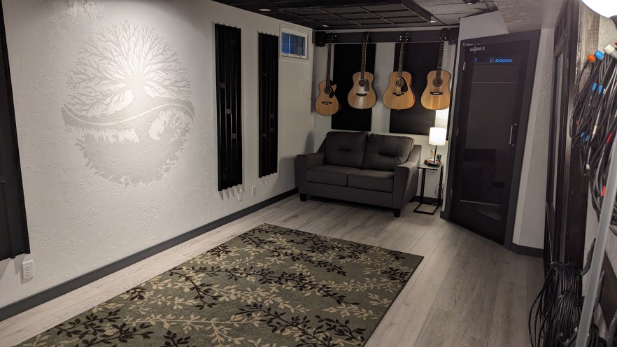 PXL_20231114_213355833