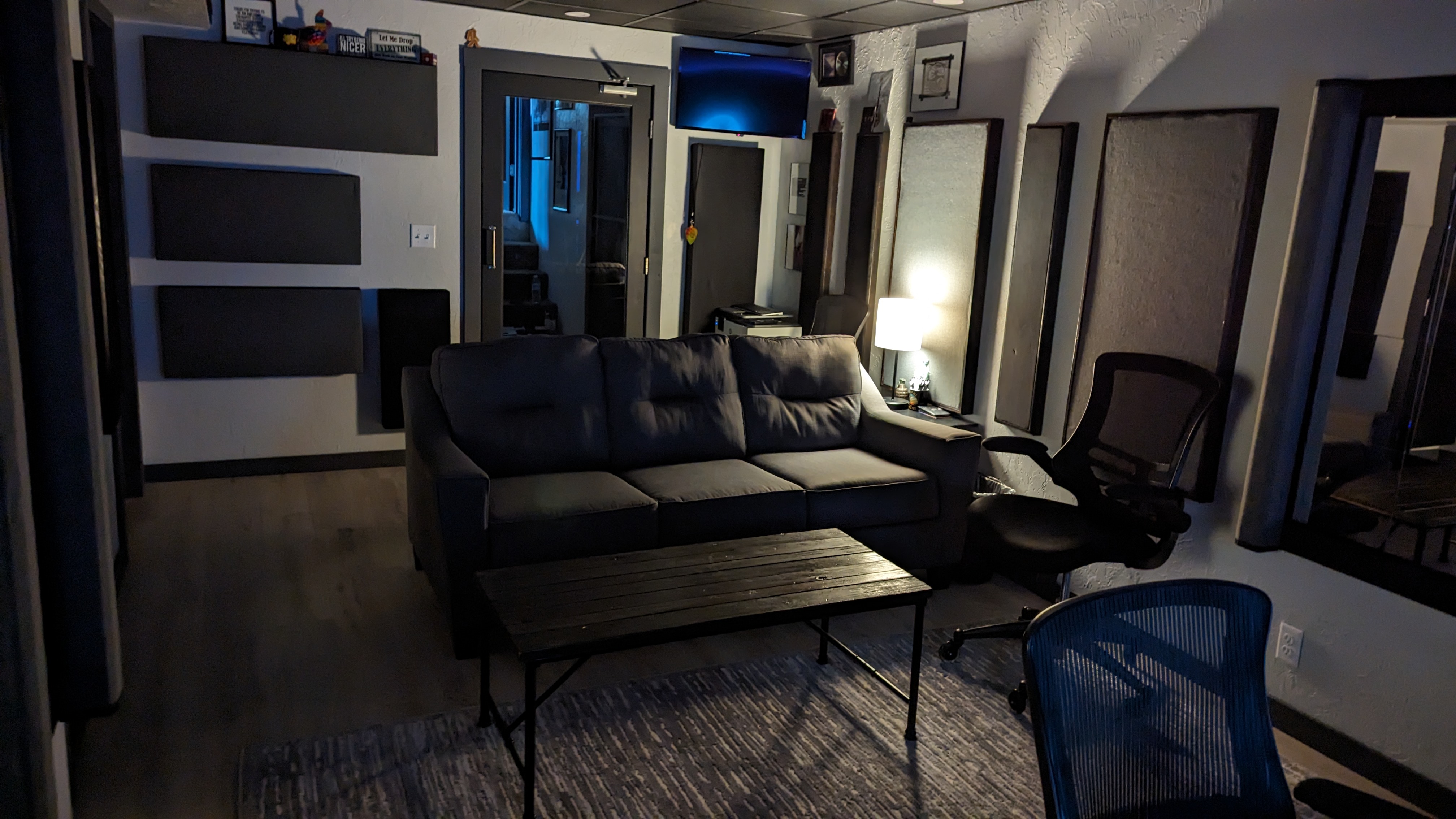 PXL_20231114_213842377